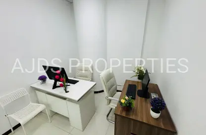 مكتب - غرفة نوم - 1 حمام للايجار في الفجر كومبلكس - عود ميثاء - بر دبي - دبي