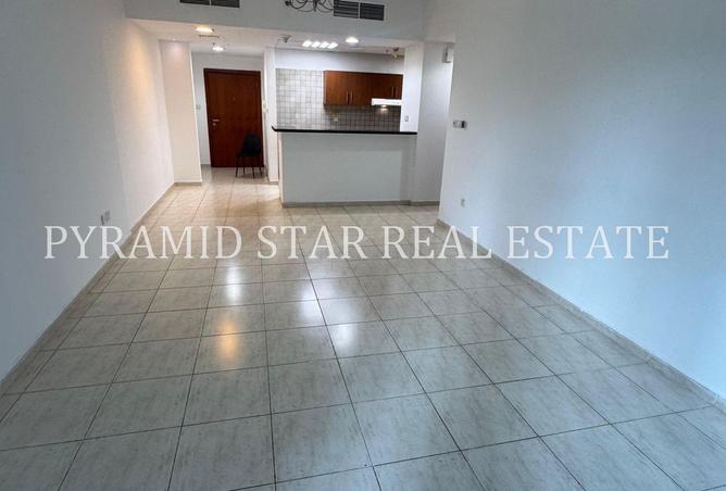 98709581 - Property Image 2