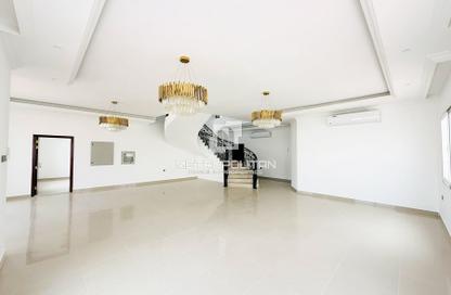 Villa - 6 - 6 for rent in Al Quoz 4 Villas - Al Quoz 4 - Al Quoz - Dubai Villa - 6 - 6 for rent in Al Quoz 4 Villas - Al Quoz 4 - Al Quoz - Dubai