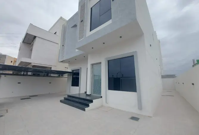 159143255 - Property Image 2