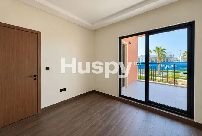156011157 - Property Image 3