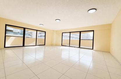 Apartment - 3 Bedrooms - 2 Bathrooms for rent in Silver Sands 1 - Al Mankhool - Bur Dubai - Dubai Apartment - 3 Bedrooms - 2 Bathrooms for rent in Silver Sands 1 - Al Mankhool - Bur Dubai - Dubai