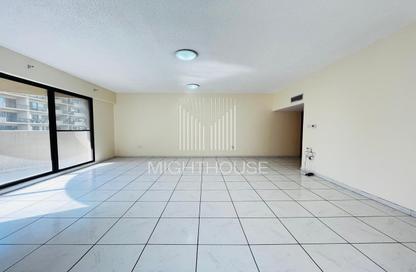 Apartment - 3 Bedrooms - 2 Bathrooms for rent in Silver Sands 1 - Al Mankhool - Bur Dubai - Dubai