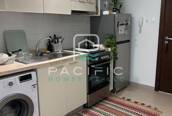 142372011 - Property Image 3