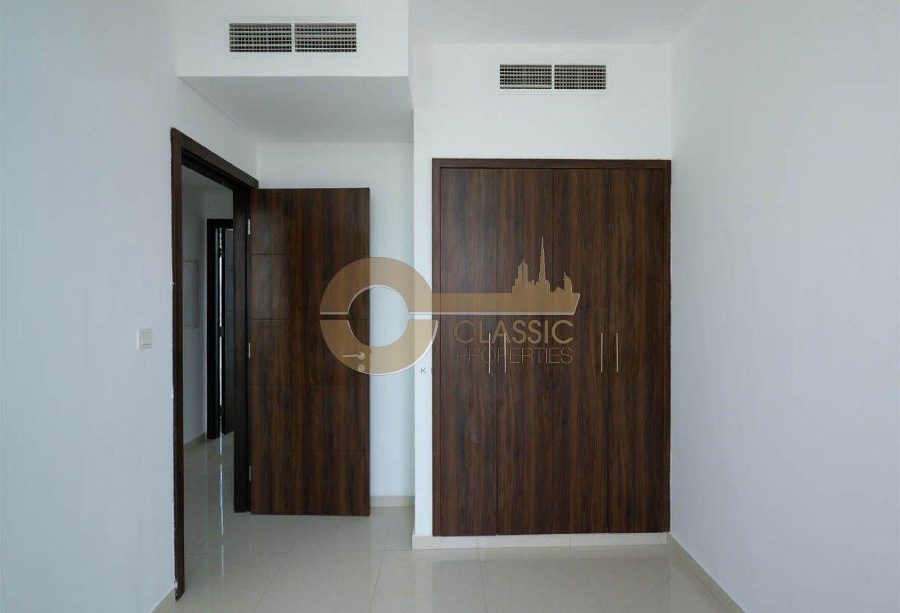 Spacious Corner Townhouse | Single Row | Vacant photo 13