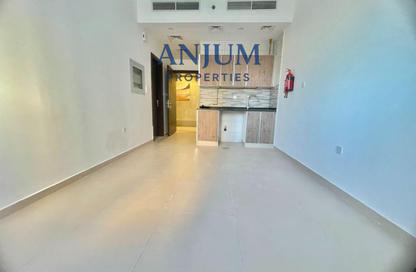 Apartment - Studio - 1 for rent in Al Shafar Palladium Building - Al Jaddaf - Dubai
