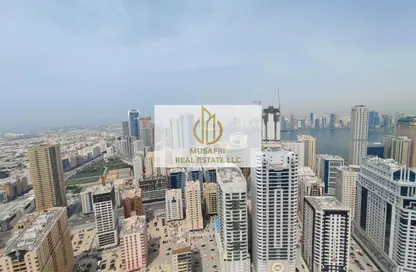 شقة - 3 غرف نوم - 5 حمامات للايجار في برج الحفيت - الخان - الشارقة