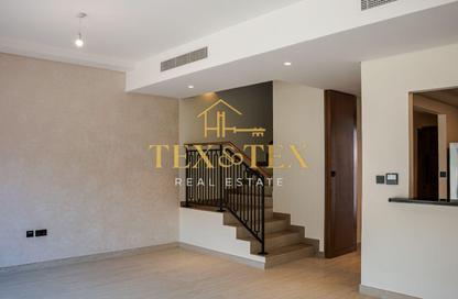 Townhouse - 4 - 3 for rent in Portofino - Damac Lagoons - Dubai