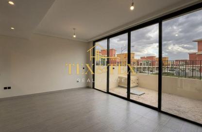 Townhouse - 4 - 3 for rent in Portofino - Damac Lagoons - Dubai