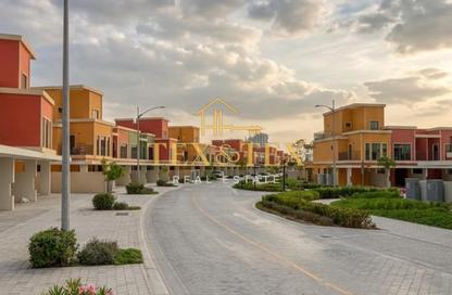 Townhouse - 4 - 3 for rent in Portofino - Damac Lagoons - Dubai