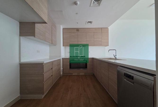 EXCELLENT CONDITION | VACANT | WITH MAID'S ROOM photo 3