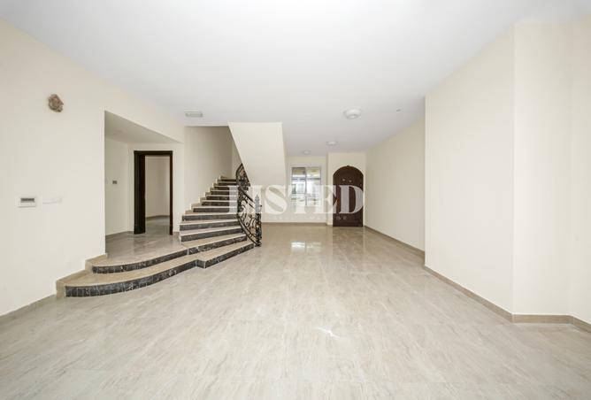 136081409 - Property Image 2