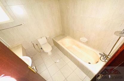 Apartment - 3 Bedrooms - 3 Bathrooms for rent in Muweileh Community - Muwaileh Commercial - Sharjah