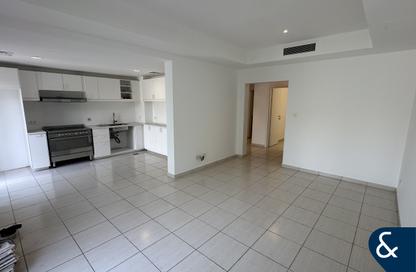 Villa - 2 Bedrooms - 3 Bathrooms for rent in Springs 1 - The Springs - Dubai
