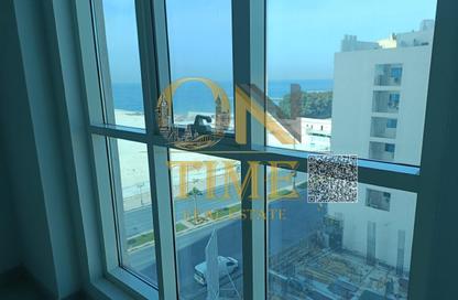 Apartment - 2 Bedrooms - 2 Bathrooms for rent in Ajman Corniche Residences - Ajman Corniche Road - Ajman