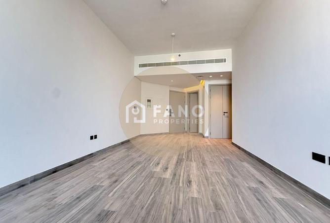 High Floor - Ready to Move - Brand New photo 2