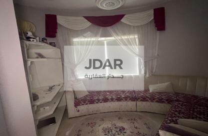 Apartment - 3 - 3 for sale in Al Majaz 2 - Al Majaz - Sharjah