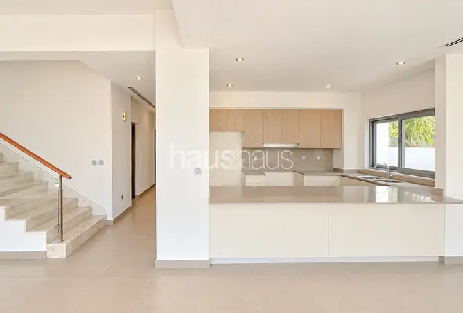 119042399 - Property Image 3