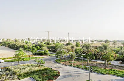 Apartment - 2 Bedrooms - 2 Bathrooms for sale in Hayat Boulevard 2A - Hayat Boulevard 2 - Hayat Boulevard - Town Square - Dubai