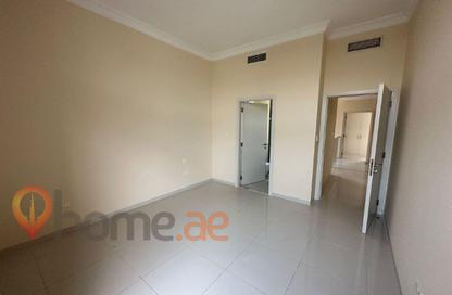 Villa - 3 Bedrooms - 4 Bathrooms for rent in Queens Meadow - Damac Hills - Dubai
