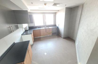 Apartment - 2 Bedrooms - 3 Bathrooms for rent in Grand Avenue - Hor Al Anz - Deira - Dubai Apartment - 2 Bedrooms - 3 Bathrooms for rent in Grand Avenue - Hor Al Anz - Deira - Dubai