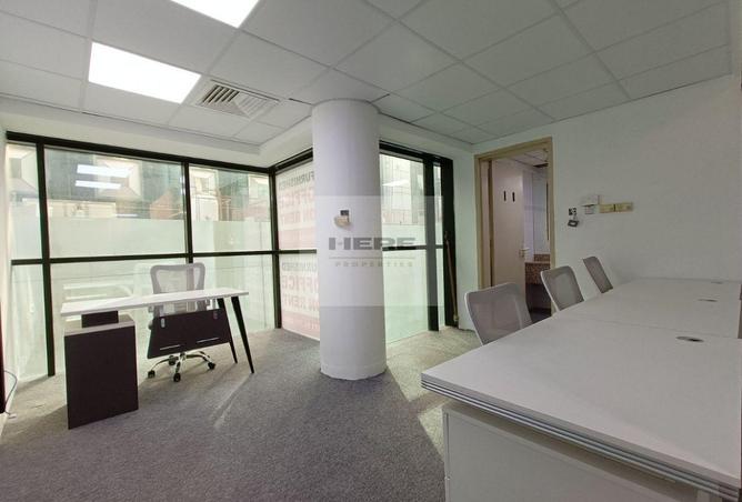 69898000 - Property Image 3