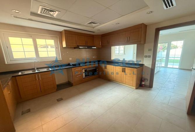 135641323 - Property Image 3
