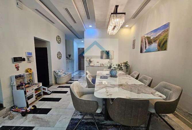 73118262 - Property Image 2