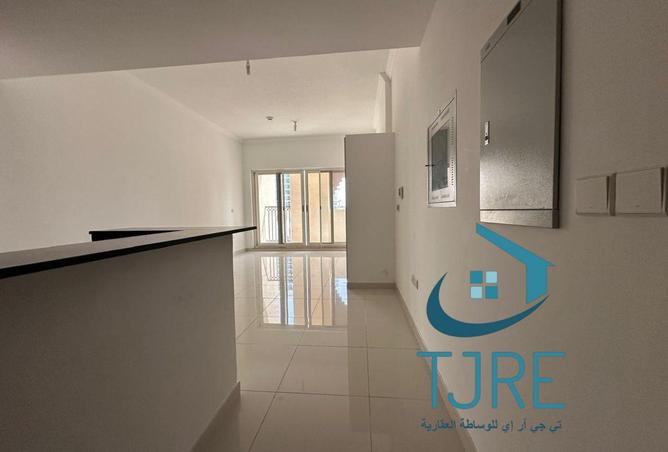 Studio Apartment in Spanish on prime location photo 3