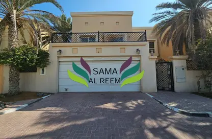 Villa - 4 Bedrooms - 4 Bathrooms for rent in Umm Suqeim 2 Villas - Umm Suqeim 2 - Umm Suqeim - Dubai