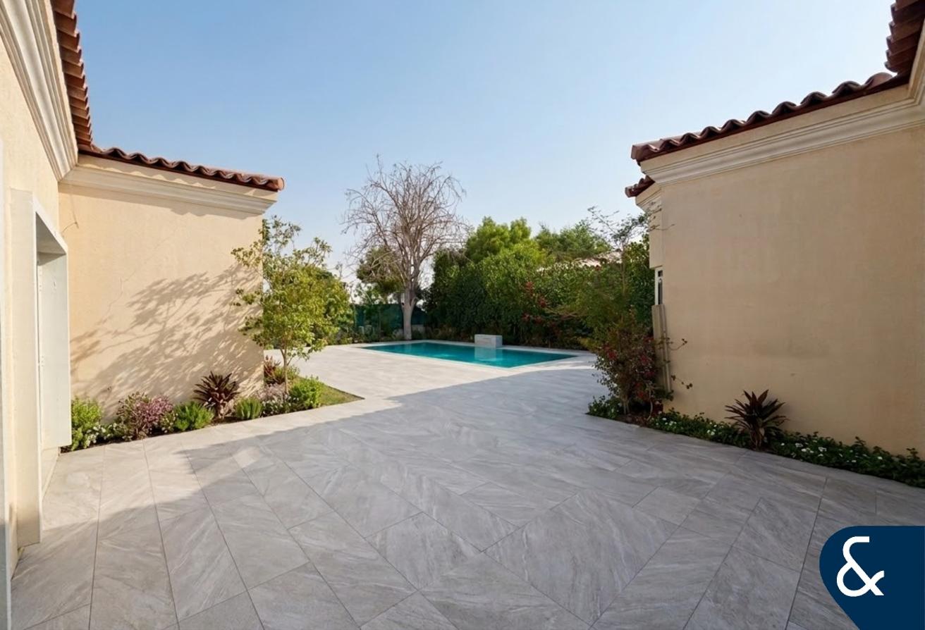 Upgraded | Naturally Bright | Private Pool photo 9