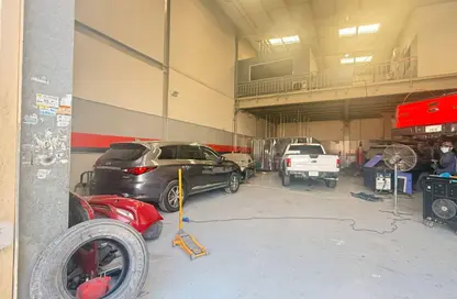 مستودع - استوديو - 7 حمامات للبيع في الصجعة الصناعية - الصجعة - الشارقة