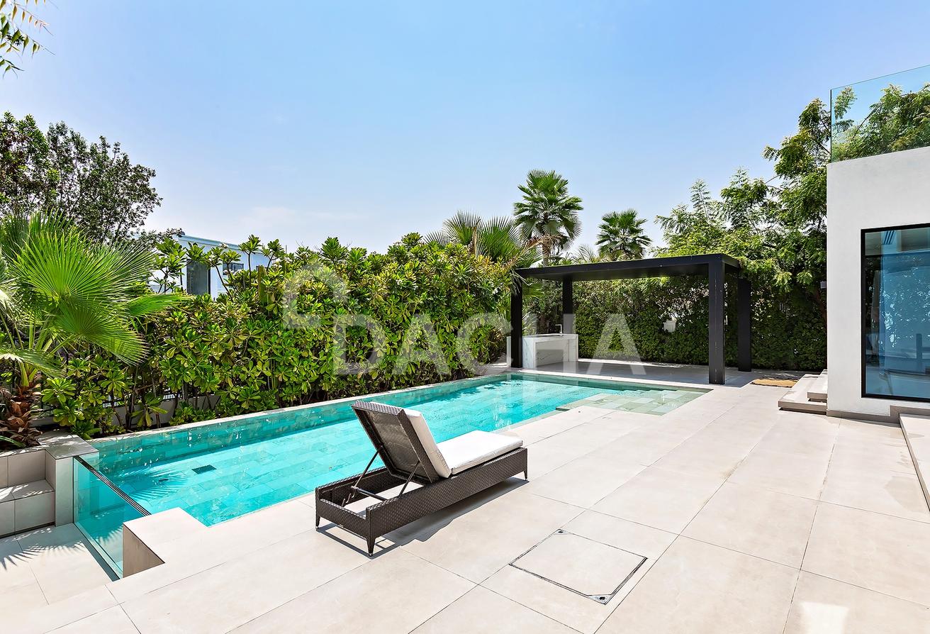 Lake View | Luxury 4 Bed | Furnished photo 26