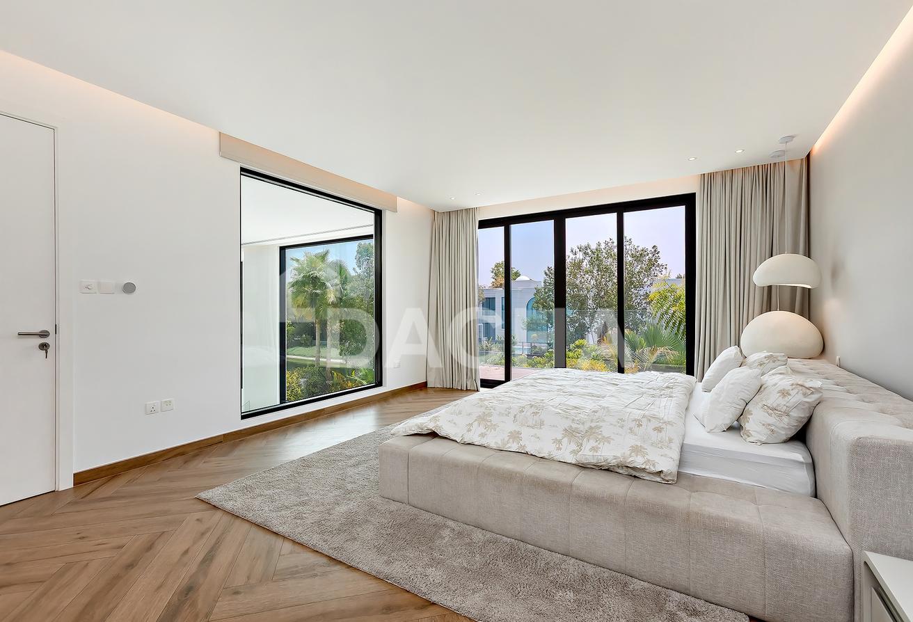 Lake View | Luxury 4 Bed | Furnished photo 19