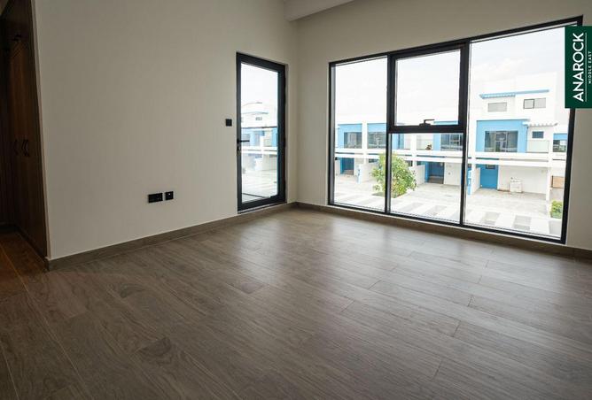 56132274 - Property Main Image