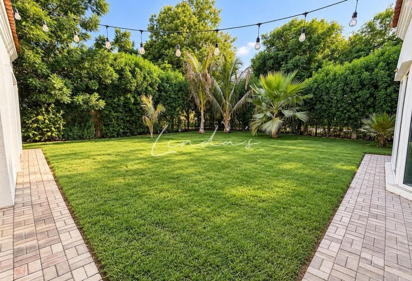 Large Plot | Vacant | Well Maintanined | Bungalow photo 7