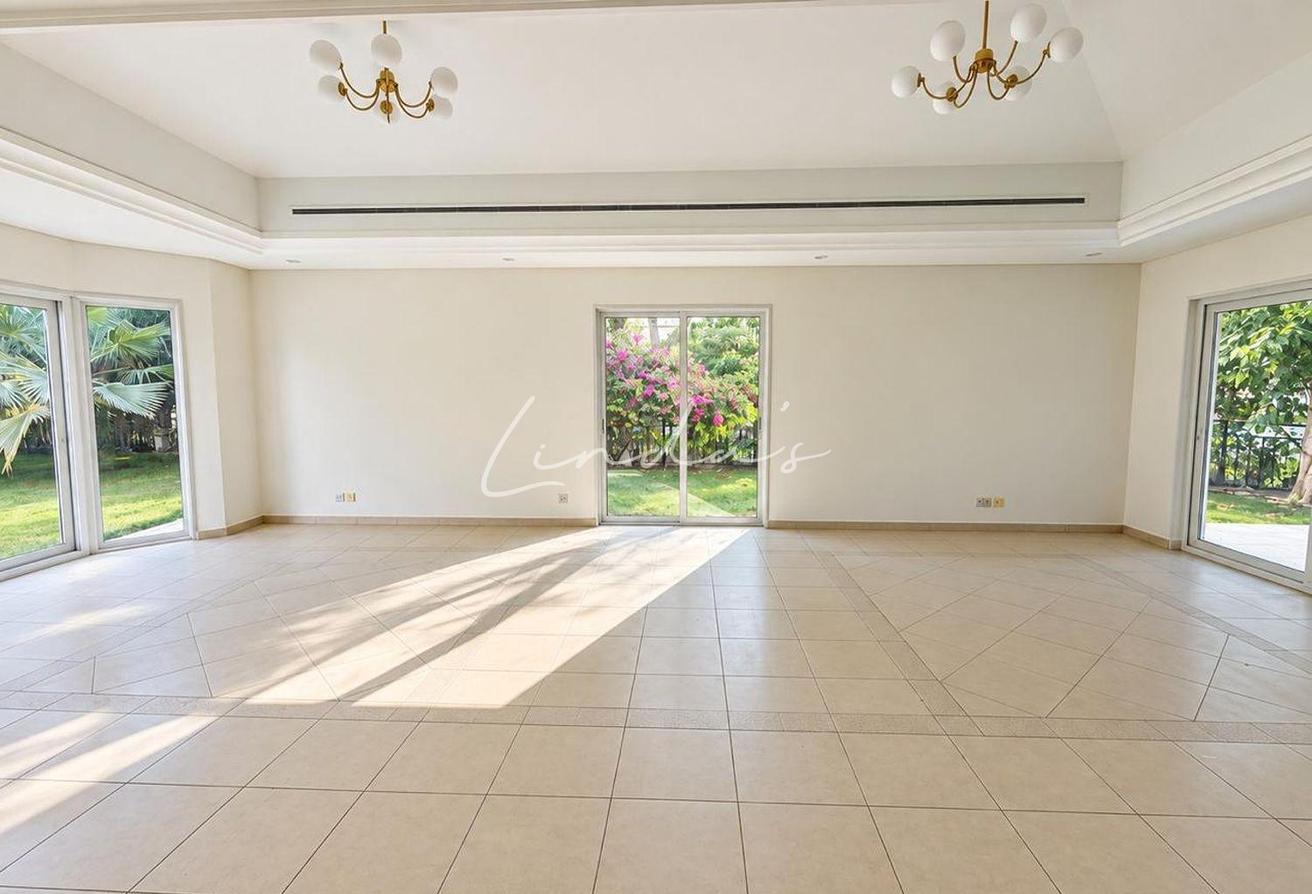 Large Plot | Vacant | Well Maintanined | Bungalow photo 4