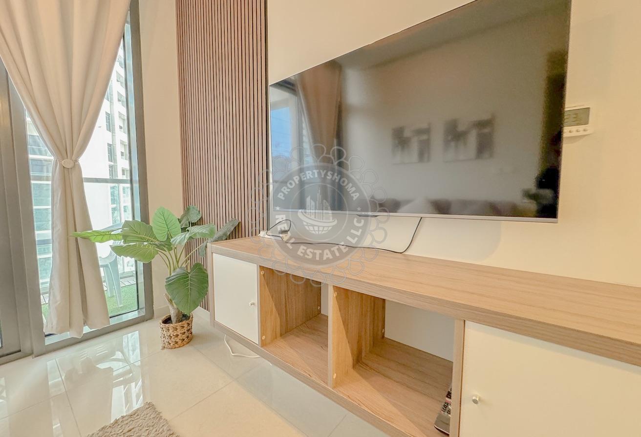 Canal View | Best Layout | 1BR Furnished Apt photo 4