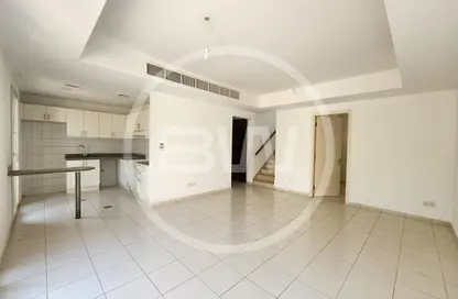 Villa - 3 Bedrooms - 3 Bathrooms for rent in Springs 8 - The Springs - Dubai