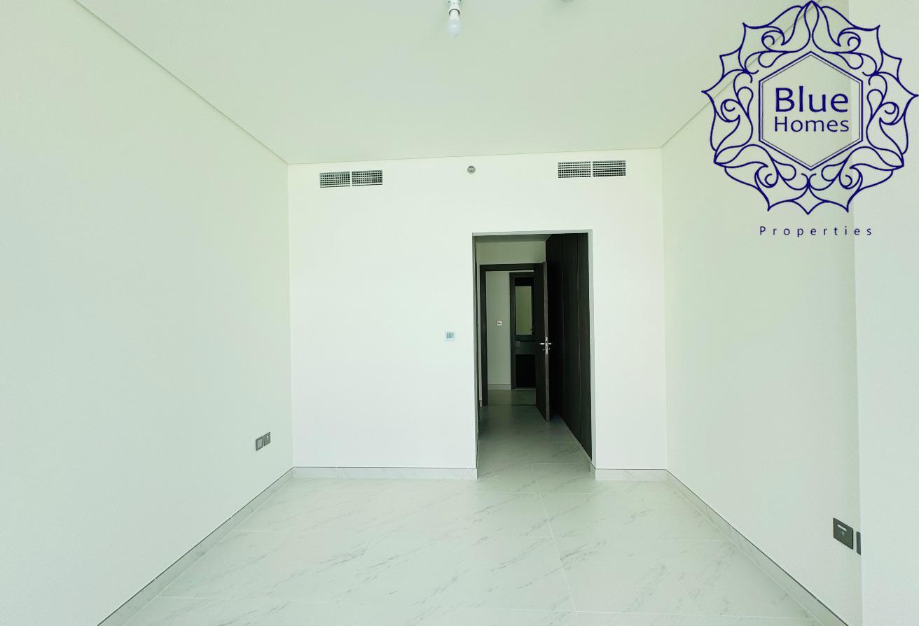 Fully Panoramic View 2+MAID READY TO MOVE photo 11