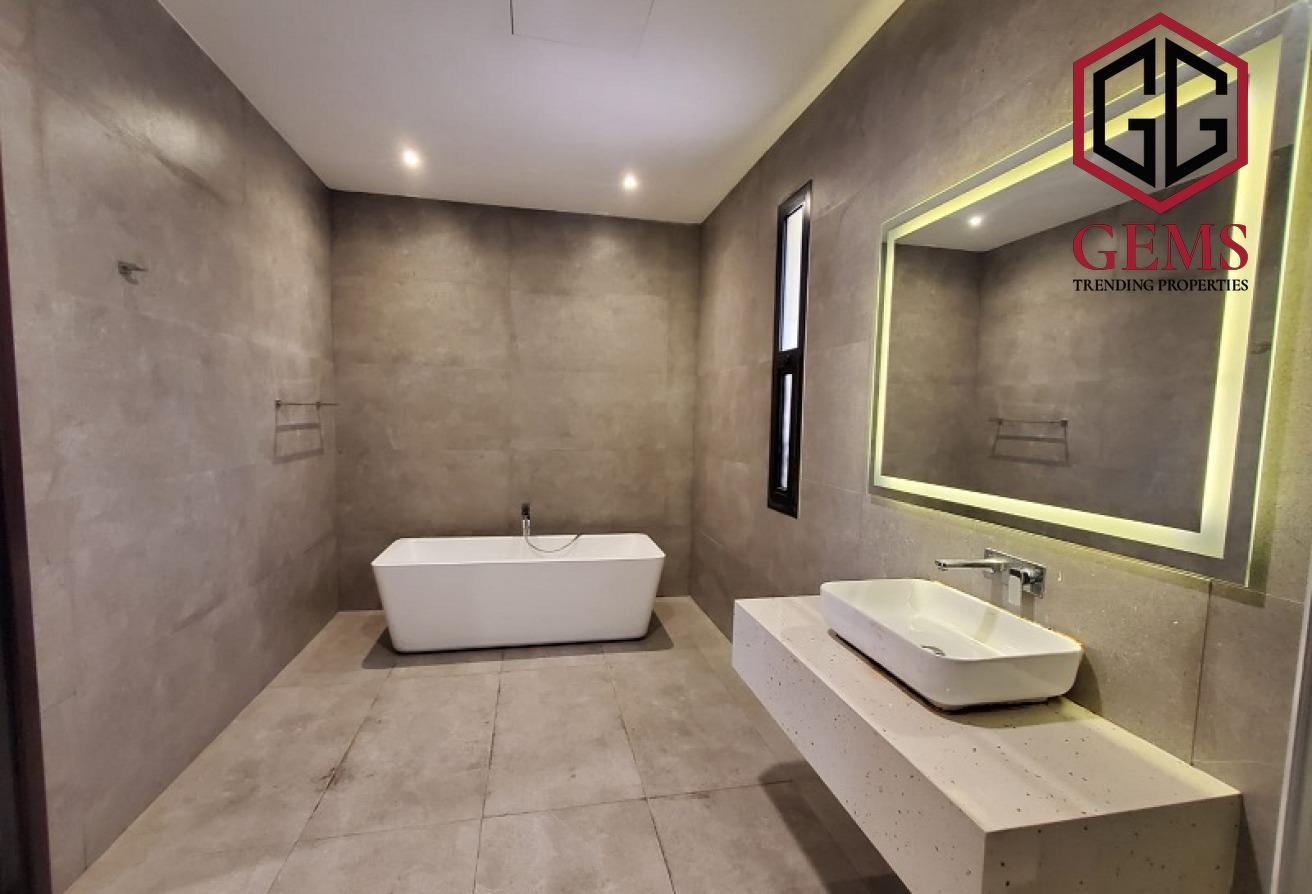 MODERN ELEGANT | MAID ROOM | PIVATE POOL | GARDEN photo 8