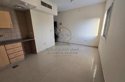 Apartment - Studio - 1 Bathroom for rent in Al Qulaya'ah - Al Sharq - Sharjah Apartment - Studio - 1 Bathroom for rent in Al Qulaya'ah - Al Sharq - Sharjah