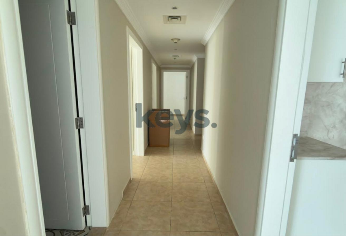 Spacious 3BR + Maid | Vacant | Unfurnished | Dubai Marina photo 16