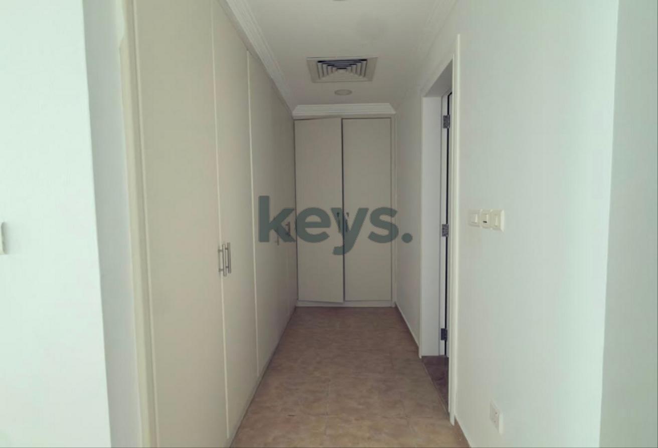 Spacious 3BR + Maid | Vacant | Unfurnished | Dubai Marina photo 4