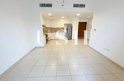 Apartment - 2 - 2 for sale in Zahra Breeze Apartments 3B - Zahra Breeze Apartments 3 - Zahra Breeze Apartments - Town Square - Dubai