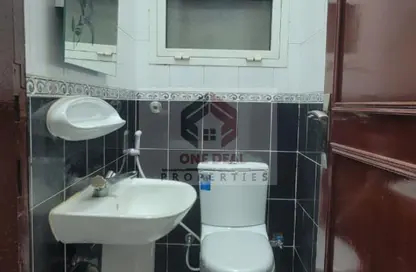 شقة - 2 غرف نوم - 3 حمامات للايجار في المطوع - العين