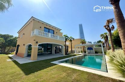 Villa - 5 - 6 for rent in Jumeirah Park - Dubai