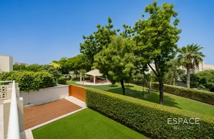 Villa - 4 Bedrooms - 4 Bathrooms for sale in Meadows 6 - Meadows - Dubai