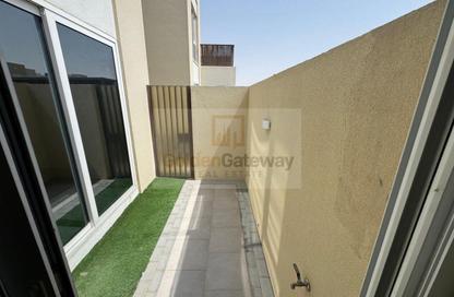 Apartment - 3 - 2 for sale in Urbana 2 - Urbana - Emaar South - Dubai South (Dubai World Central) - Dubai Apartment - 3 - 2 for sale in Urbana 2 - Urbana - Emaar South - Dubai South (Dubai World Central) - Dubai