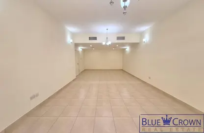 Apartment - 3 Bedrooms - 4 Bathrooms for rent in Diplomat Building - Umm Hurair 1 - Umm Hurair - Dubai